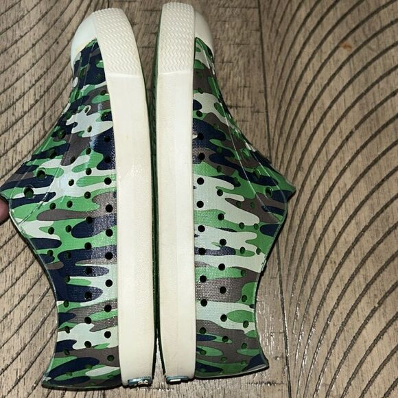 Camo Natives Made 4 Adventure ⛺️ Great at Pool 🏊 or beach 🏖️ easy to clean 🧼 - Picture 8 of 17